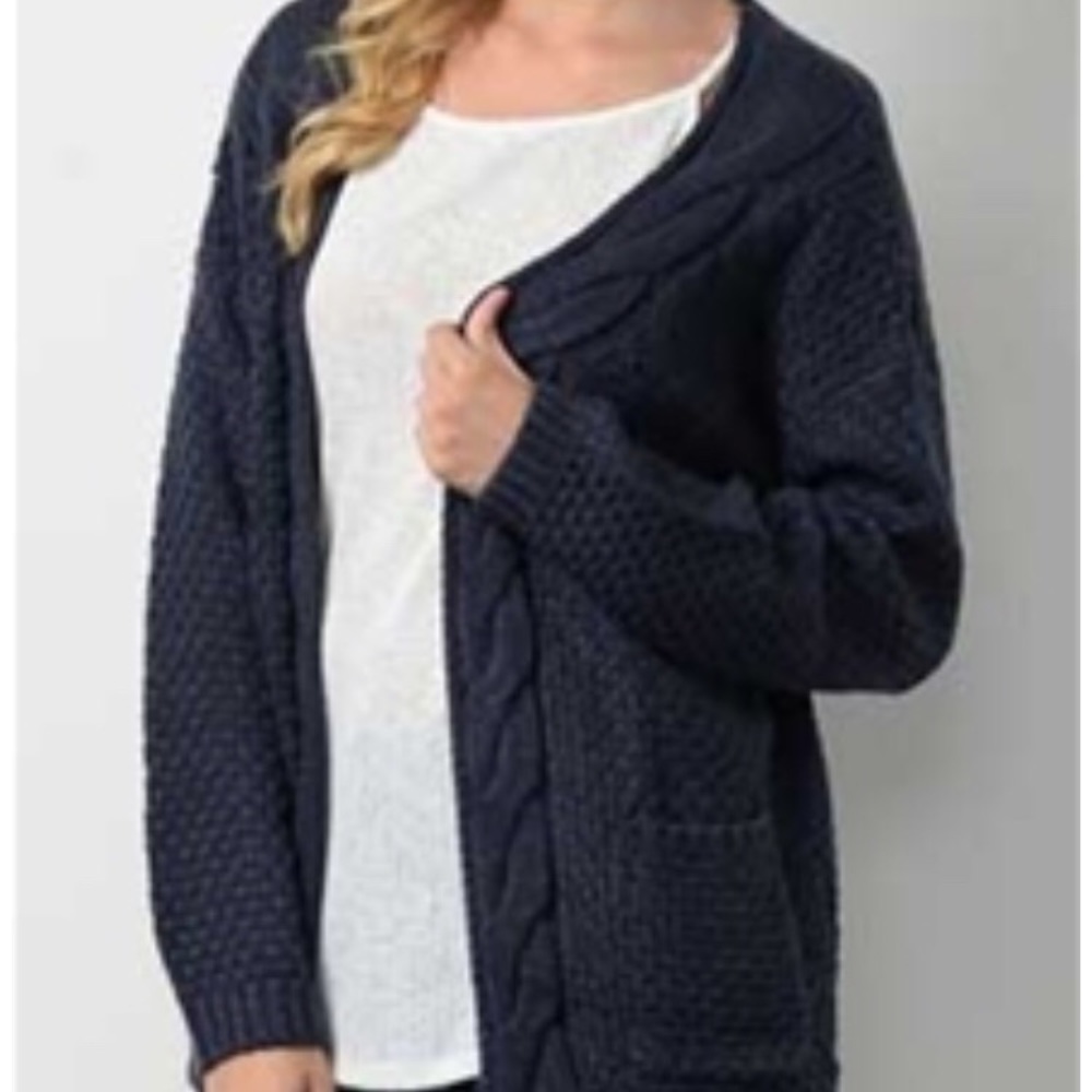 Cable knit navy cardigan